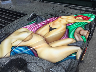 Illustration for article titled For $49,995, Would You Drive Dennis Rodman’s Custom 1996 Hummer H1?